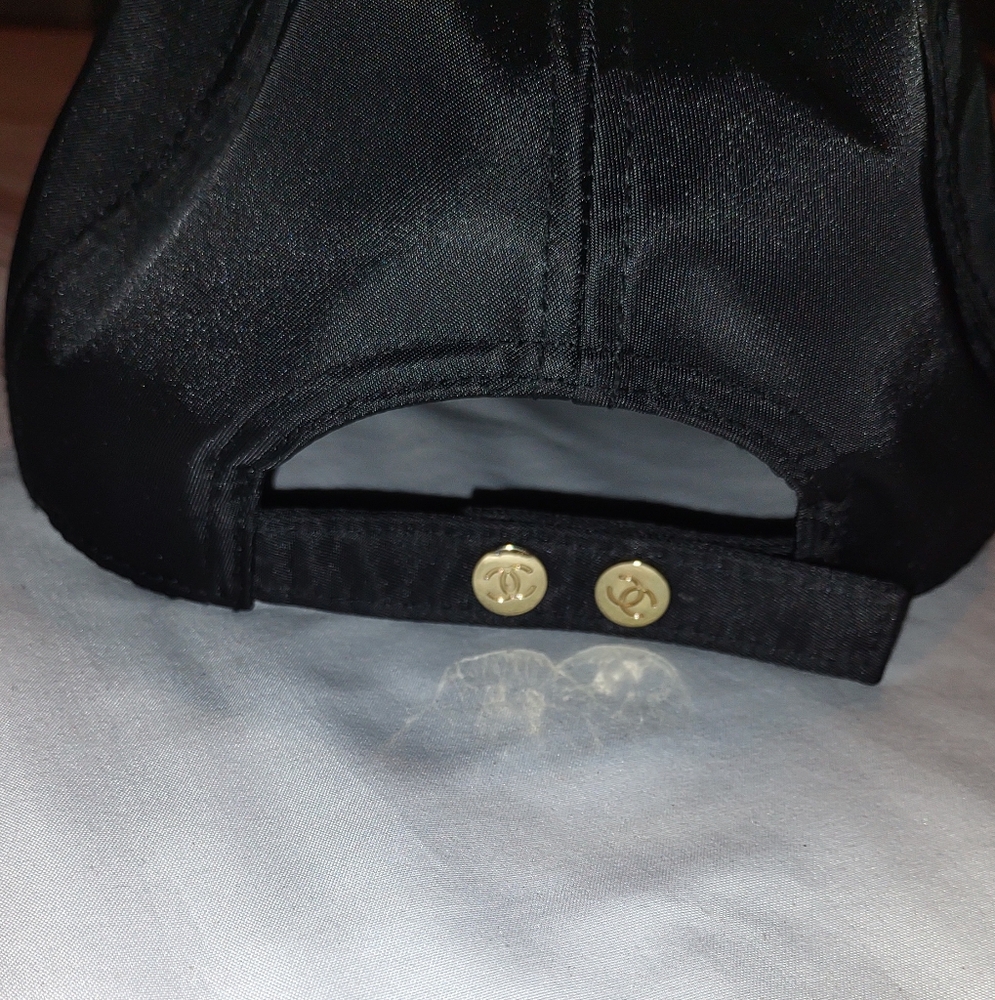 Chanel cap - Picture 5 of 5
